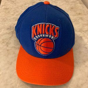 New York Knicks NBA Basball Cap Men's Mitchell and Ness